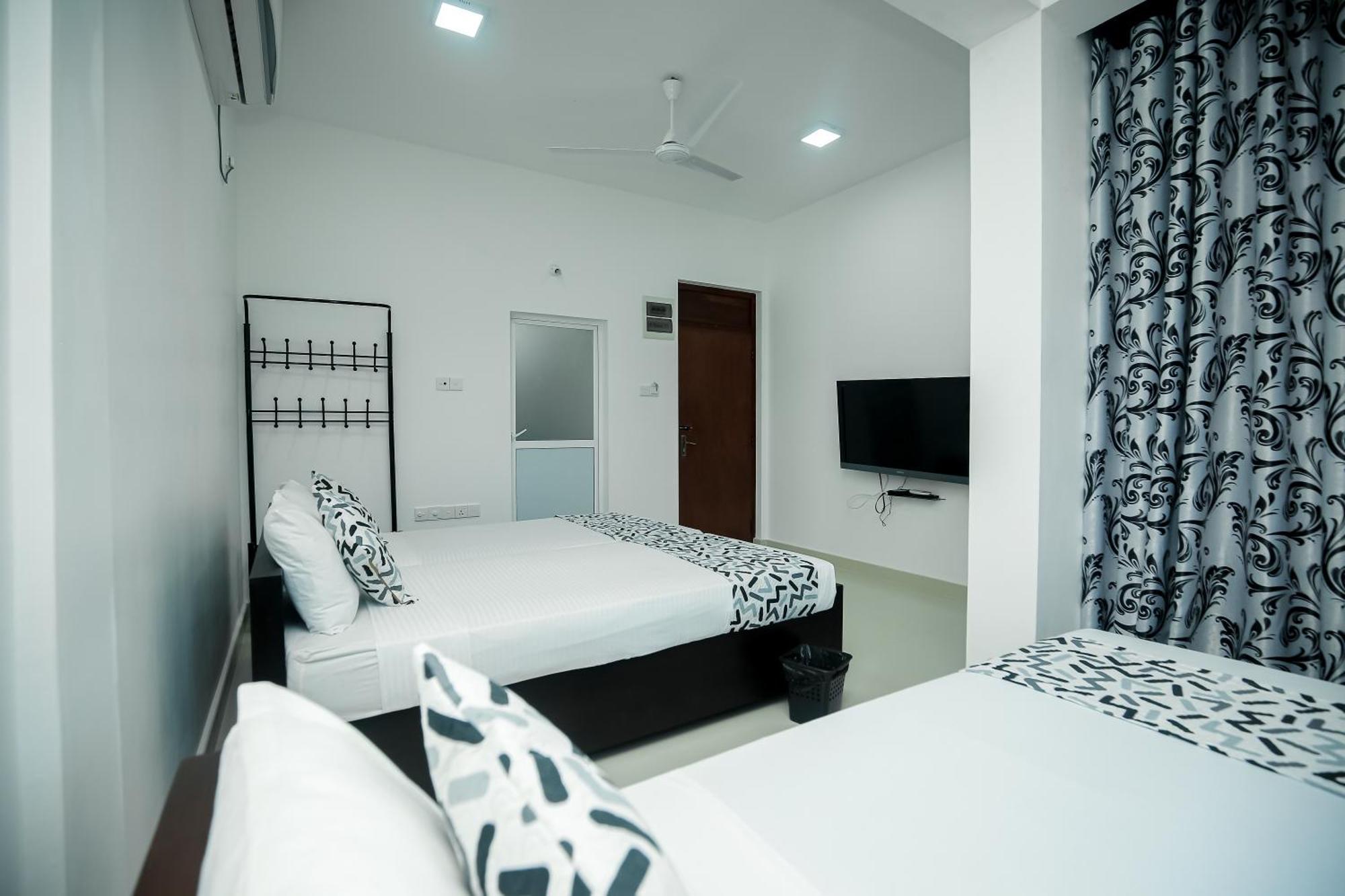 Roabaa Guesthouse Batticaloa Habitación foto