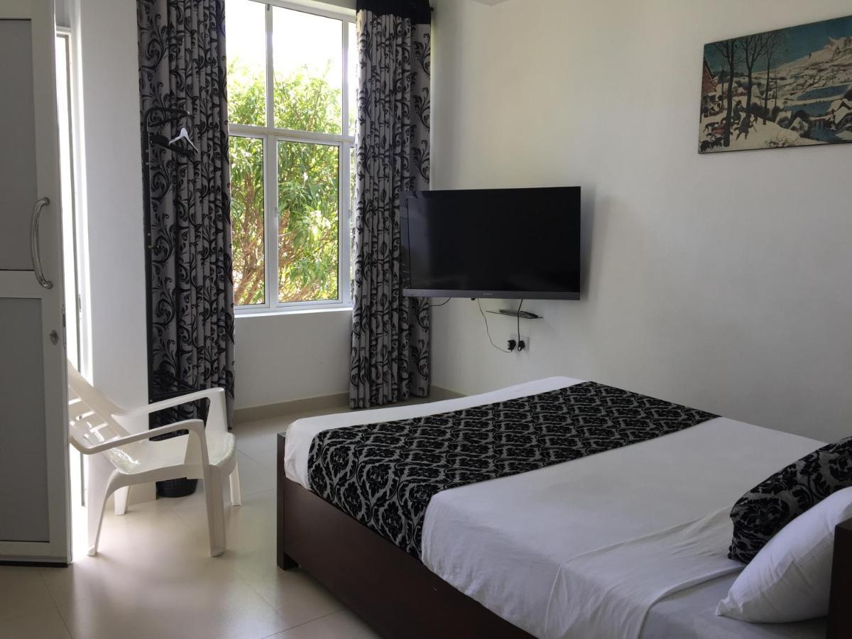 Roabaa Guesthouse Batticaloa Exterior foto